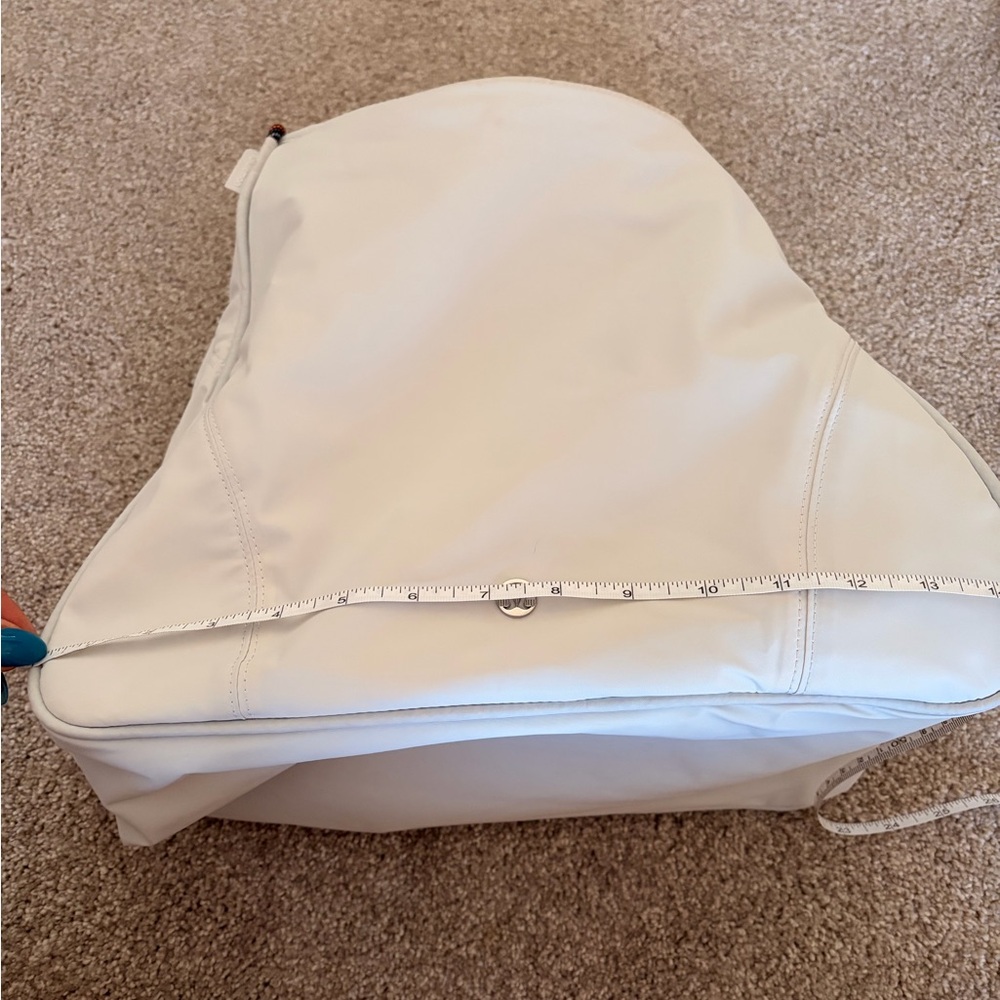 lululemon athletica White Drawstring Shoulder Bag with Rope Strap - Picture 6 of 7